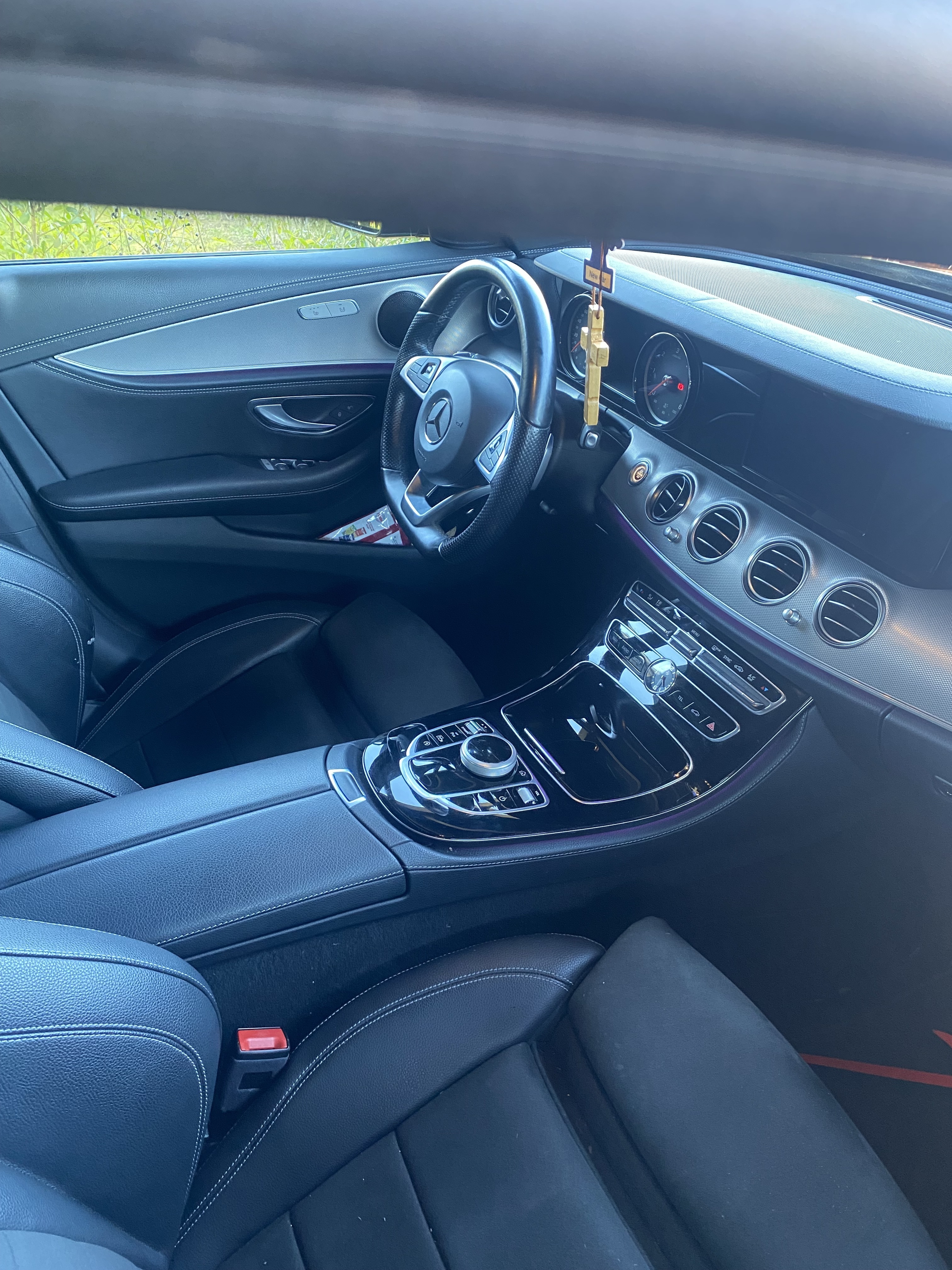 Sort Mercedes E-Klasse fra 2018