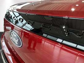 Ford Explorer Select Extended Range AWD