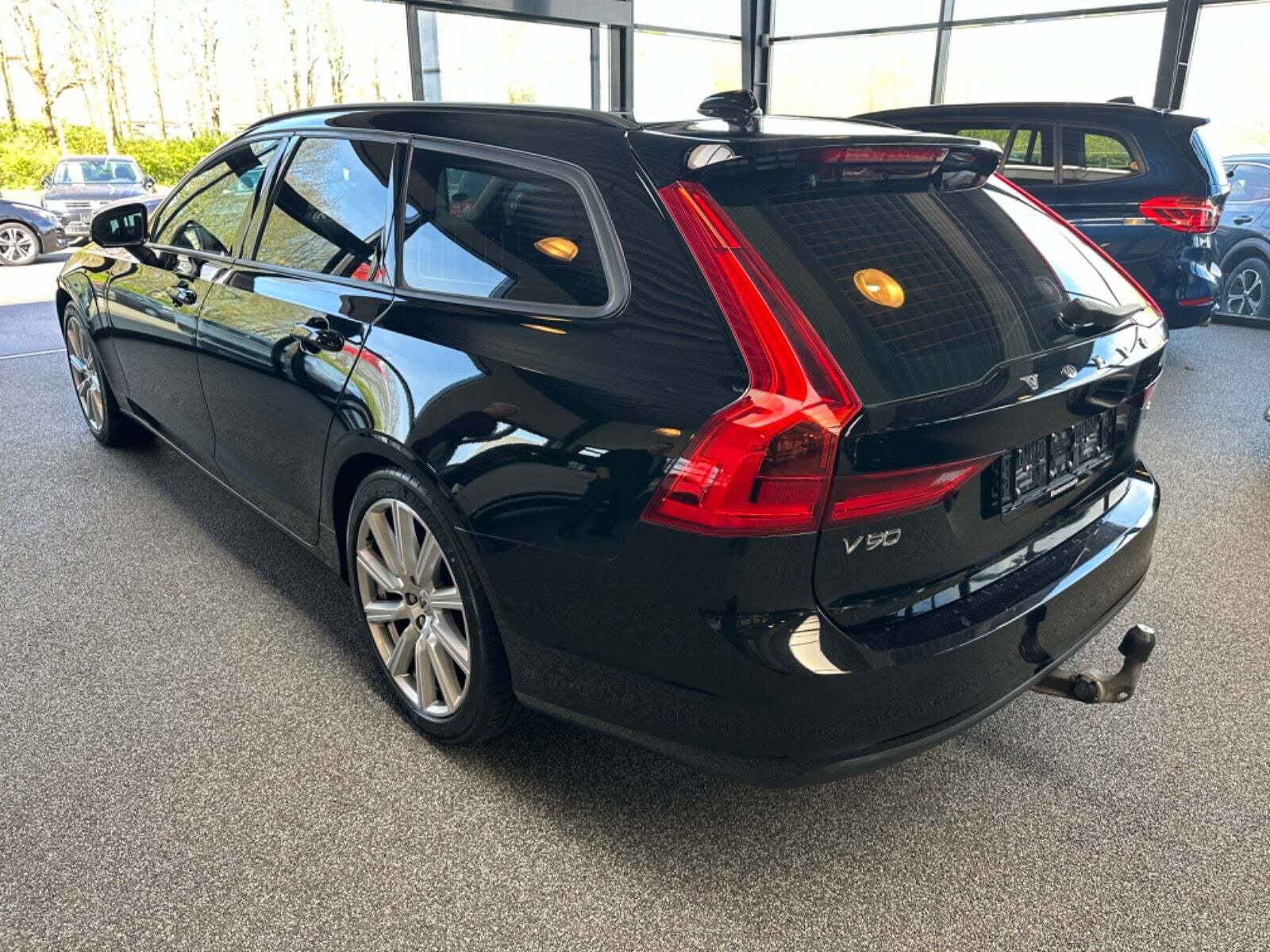 Volvo V90