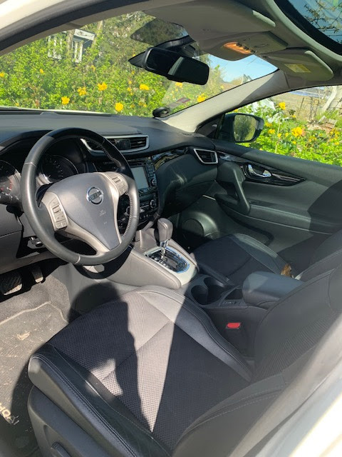 Hvid Nissan Qashqai fra 2015