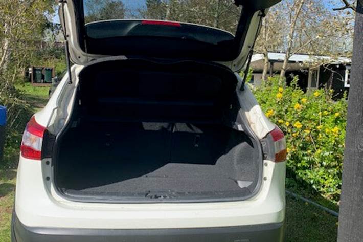 Hvid Nissan Qashqai fra 2015