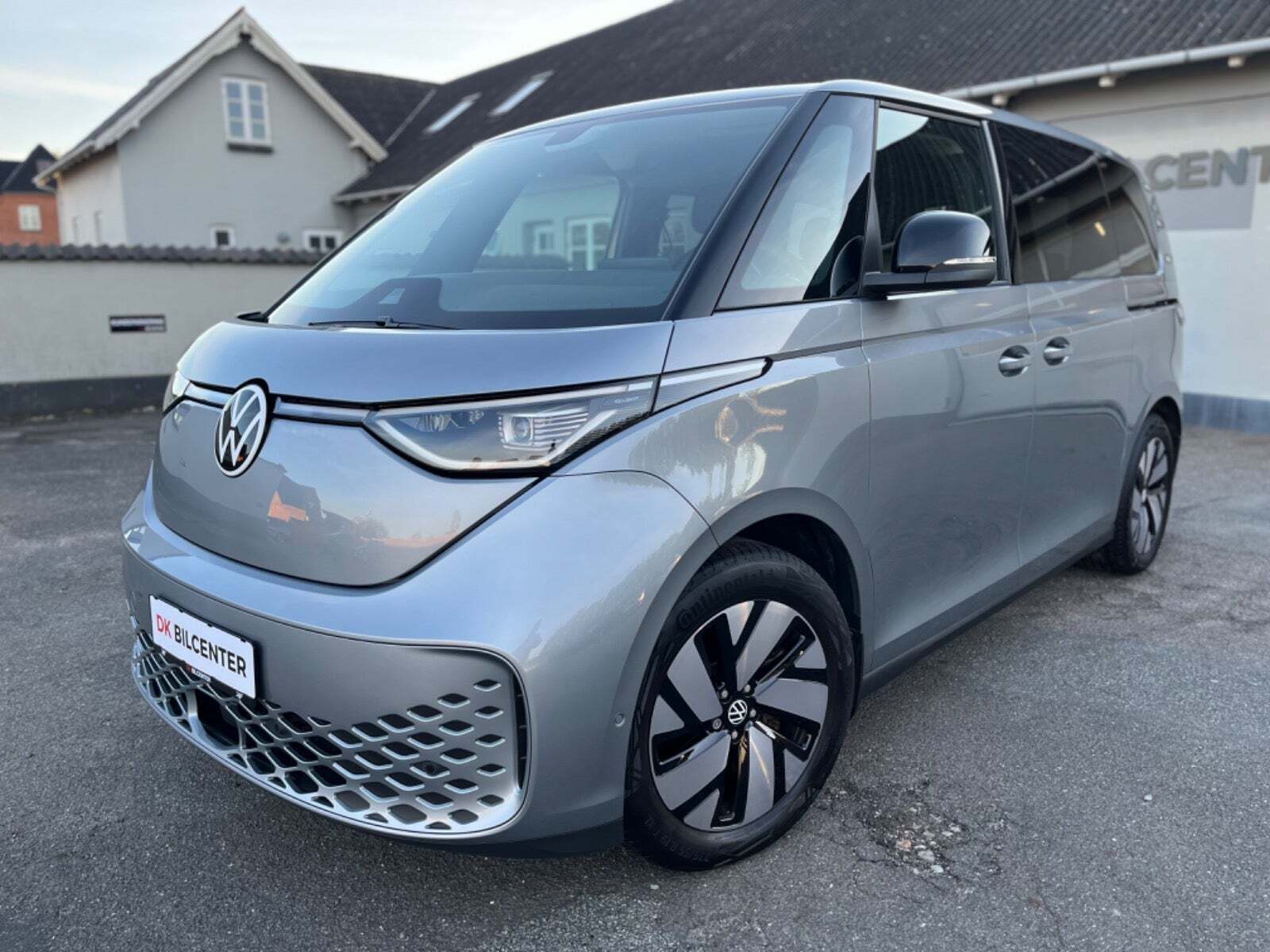 Sølv VW ID.Buzz fra 2023