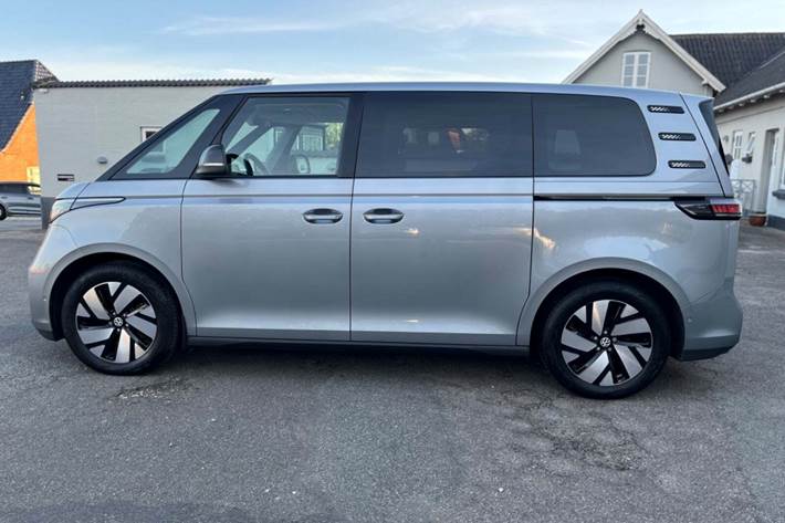 Sølv VW ID.Buzz fra 2023