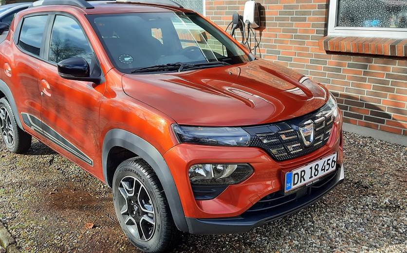 Dacia Spring 27,6 kWh Elektrisk Automatgear