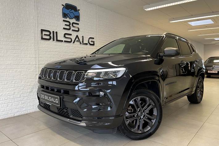Sort Jeep Compass fra 2021