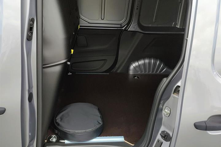 Grå Toyota Proace City Electric fra 2024