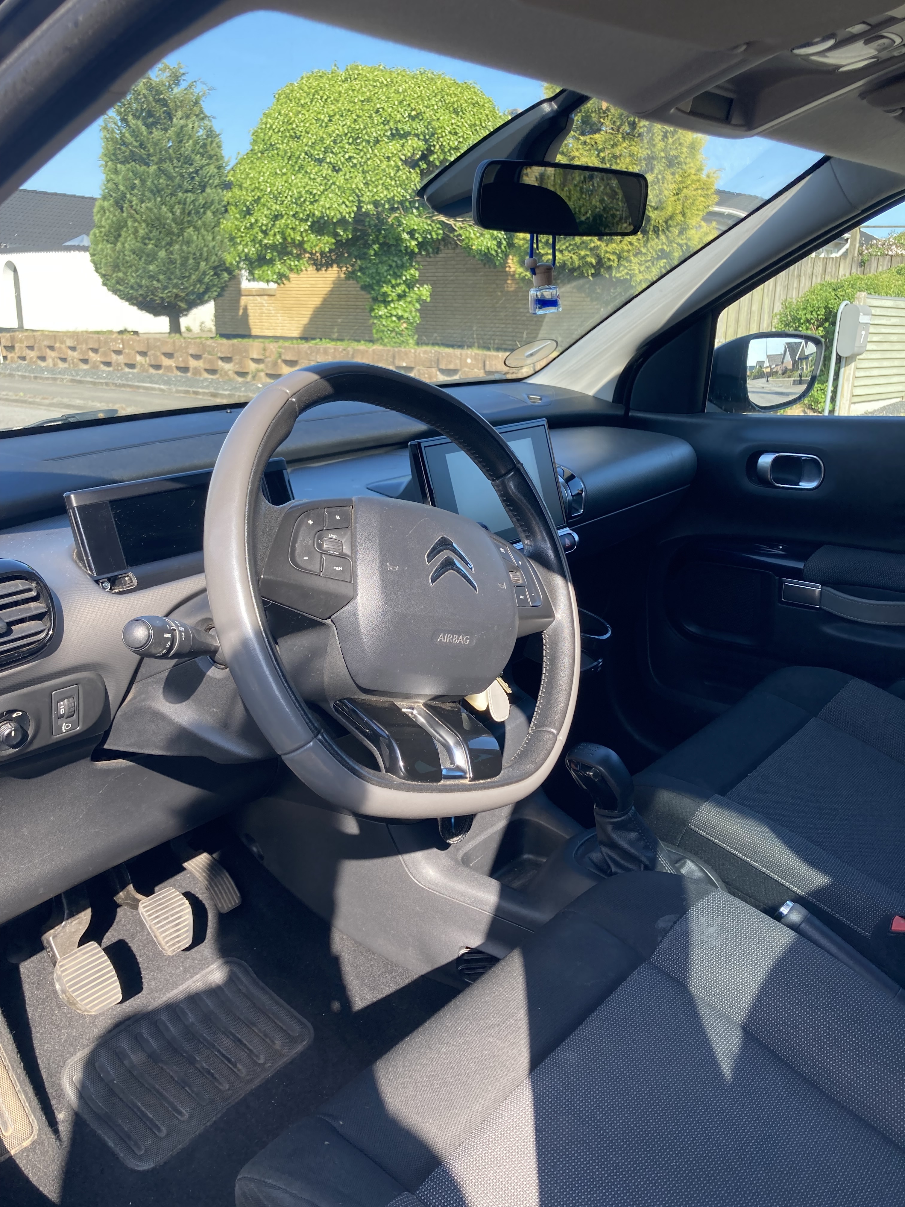 Citroën C4 Cactus 1,6 Varekasse med ruder 5 man