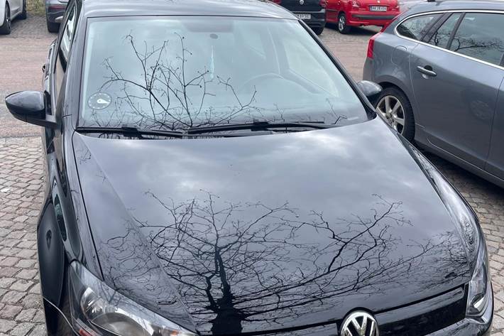 Sort VW Polo fra 2014