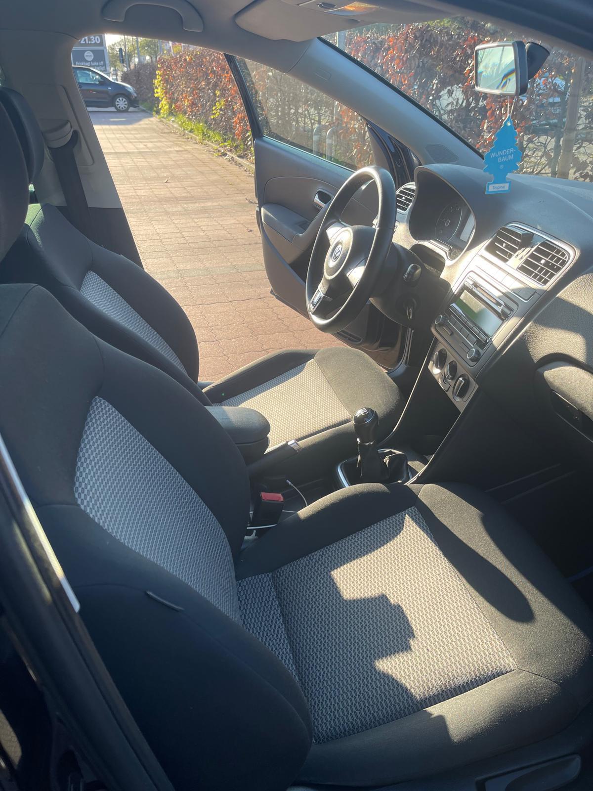 Sort VW Polo fra 2014