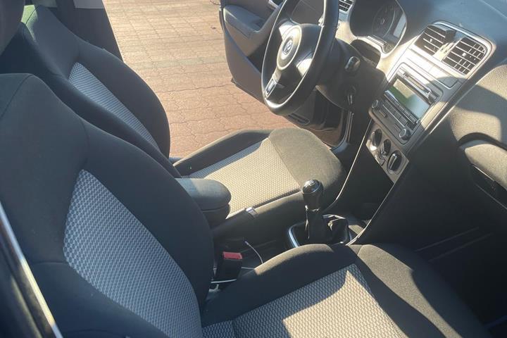 Sort VW Polo fra 2014