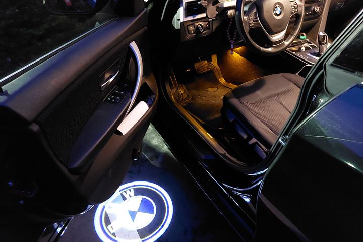 Sort BMW 4-serie fra 2017