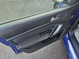 Peugeot 308 1,6 BlueHDi 120 Allure Sky SW