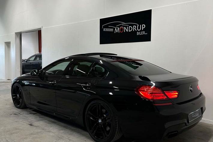 Sort BMW 650i fra 2014
