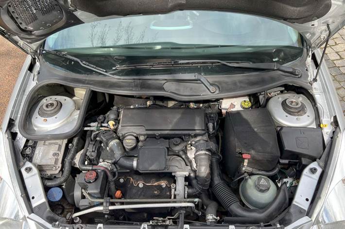 Sølv Peugeot 206+ fra 2010