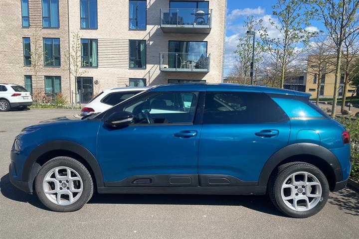 Blå Citroën C4 Cactus fra 2018
