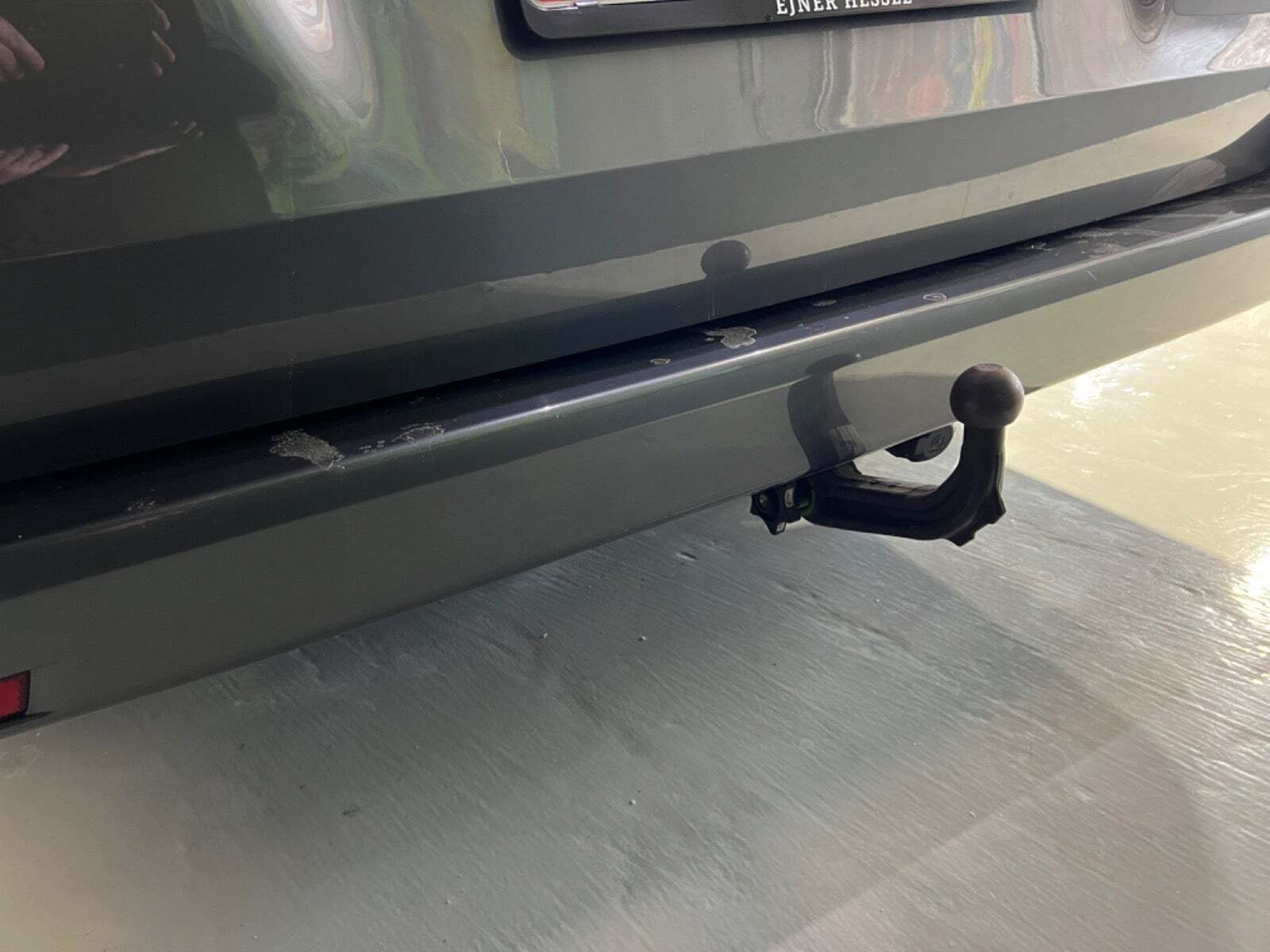 Grå Mercedes V250 d fra 2019