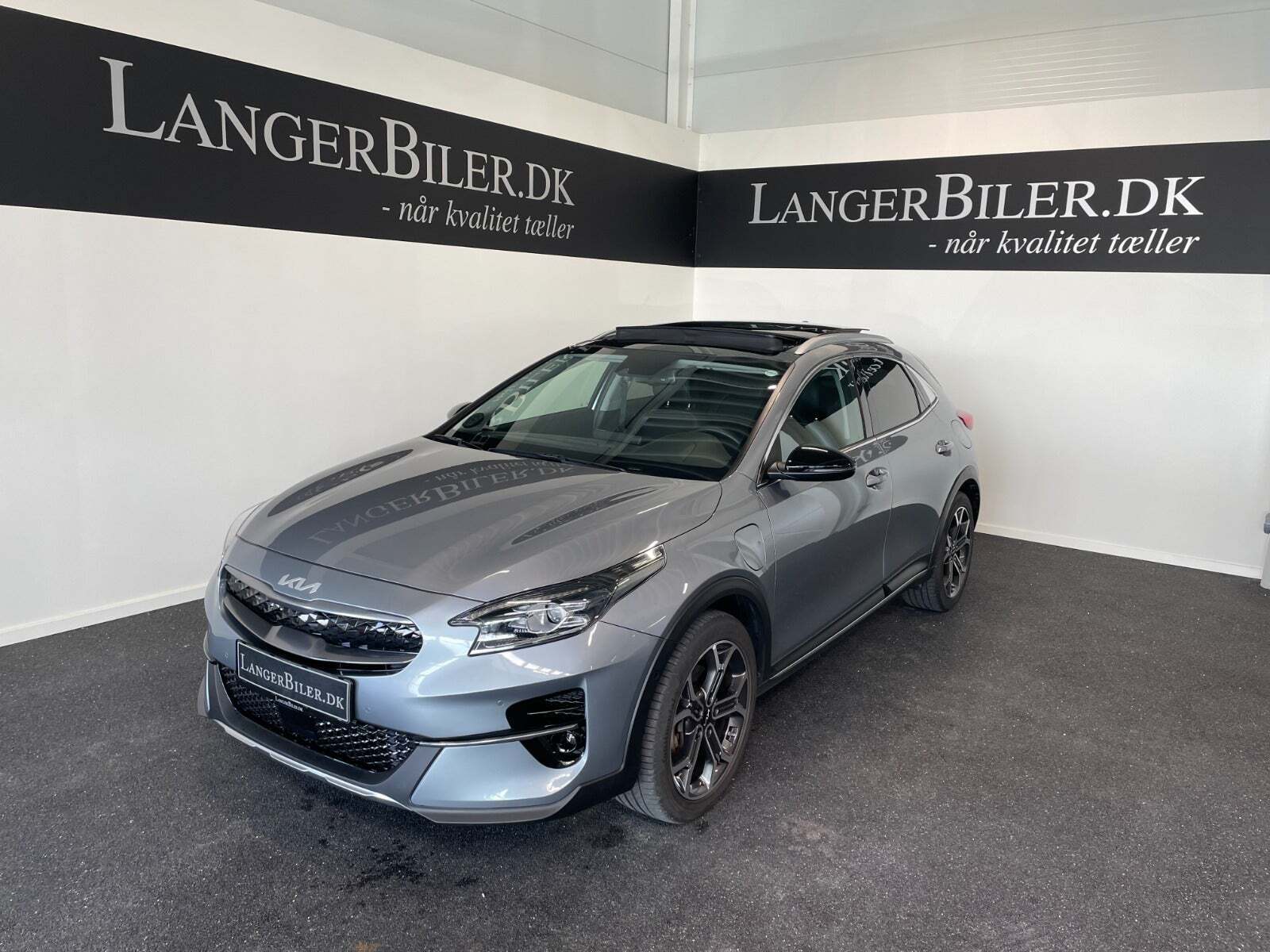 Grå Kia XCeed fra 2022