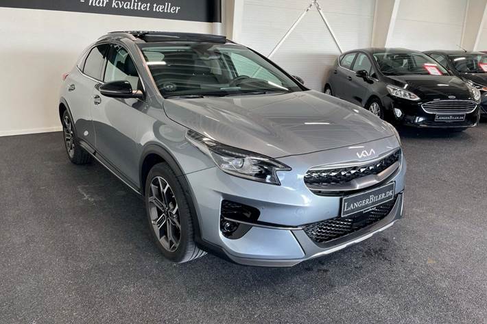 Grå Kia XCeed fra 2022