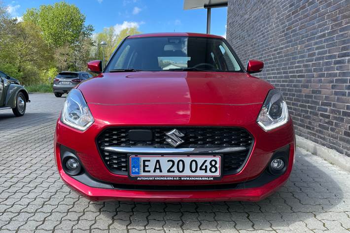 Rød Suzuki Swift fra 2024