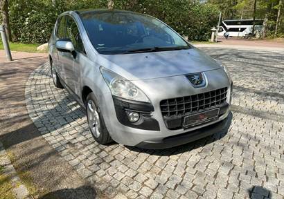 Peugeot 3008 1,6 HDi 110 Premium