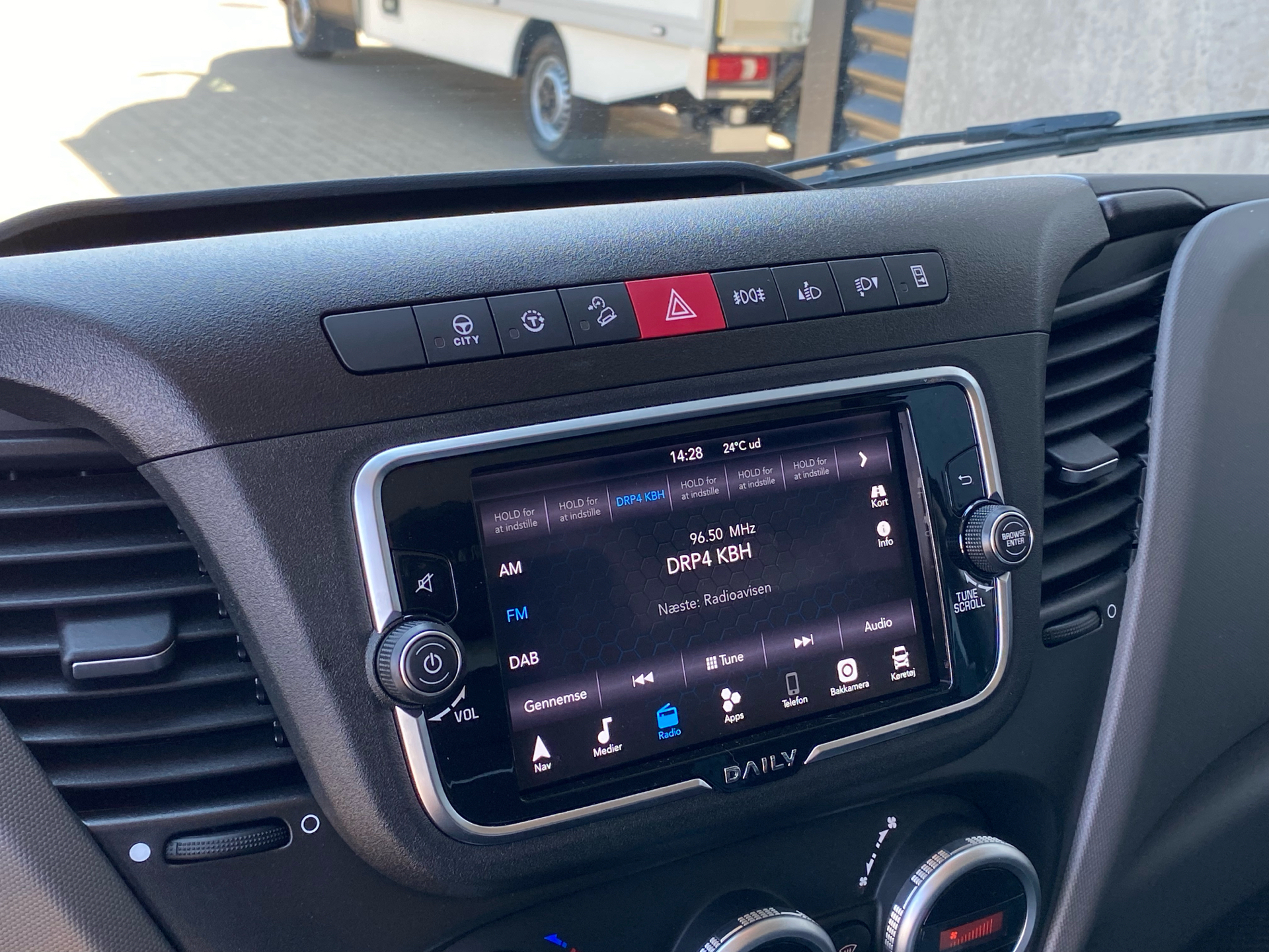 Sølv Iveco Daily fra 2022