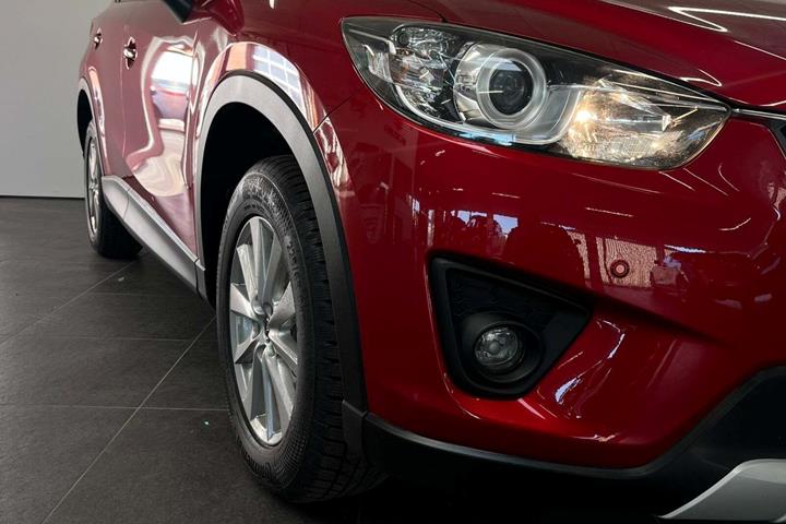 Rød Mazda CX-5 fra 2013 set udefra