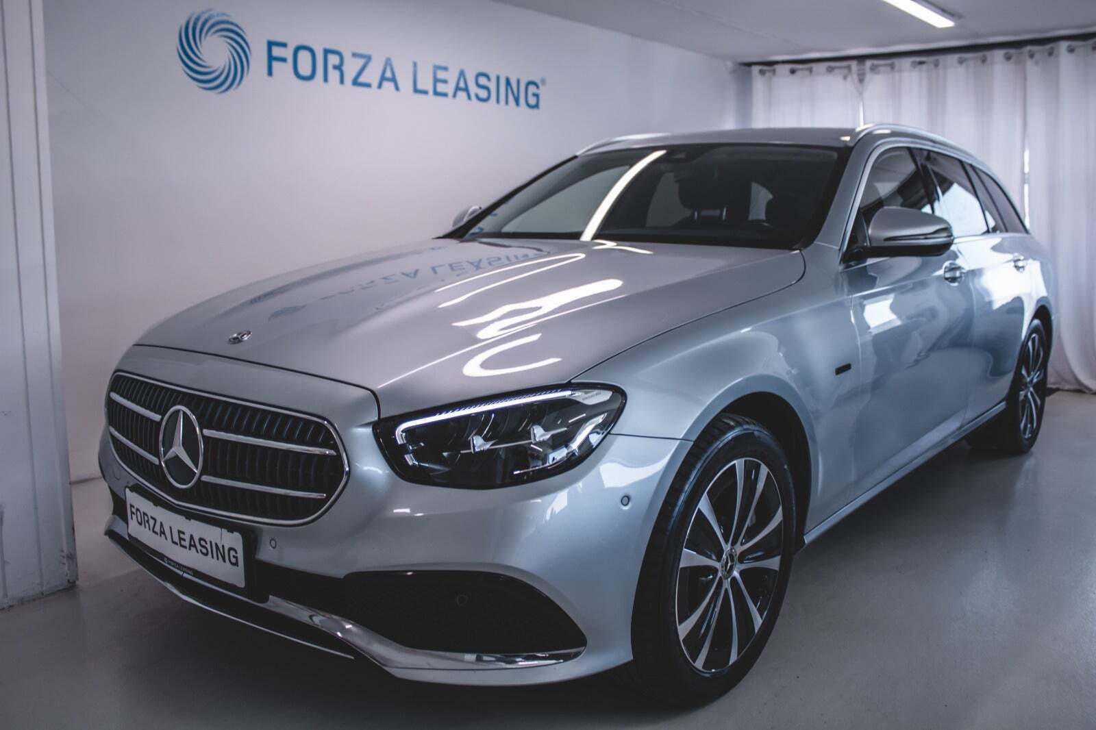 Mercedes E300 de 2,0 Avantgarde stc. aut. 4Matic