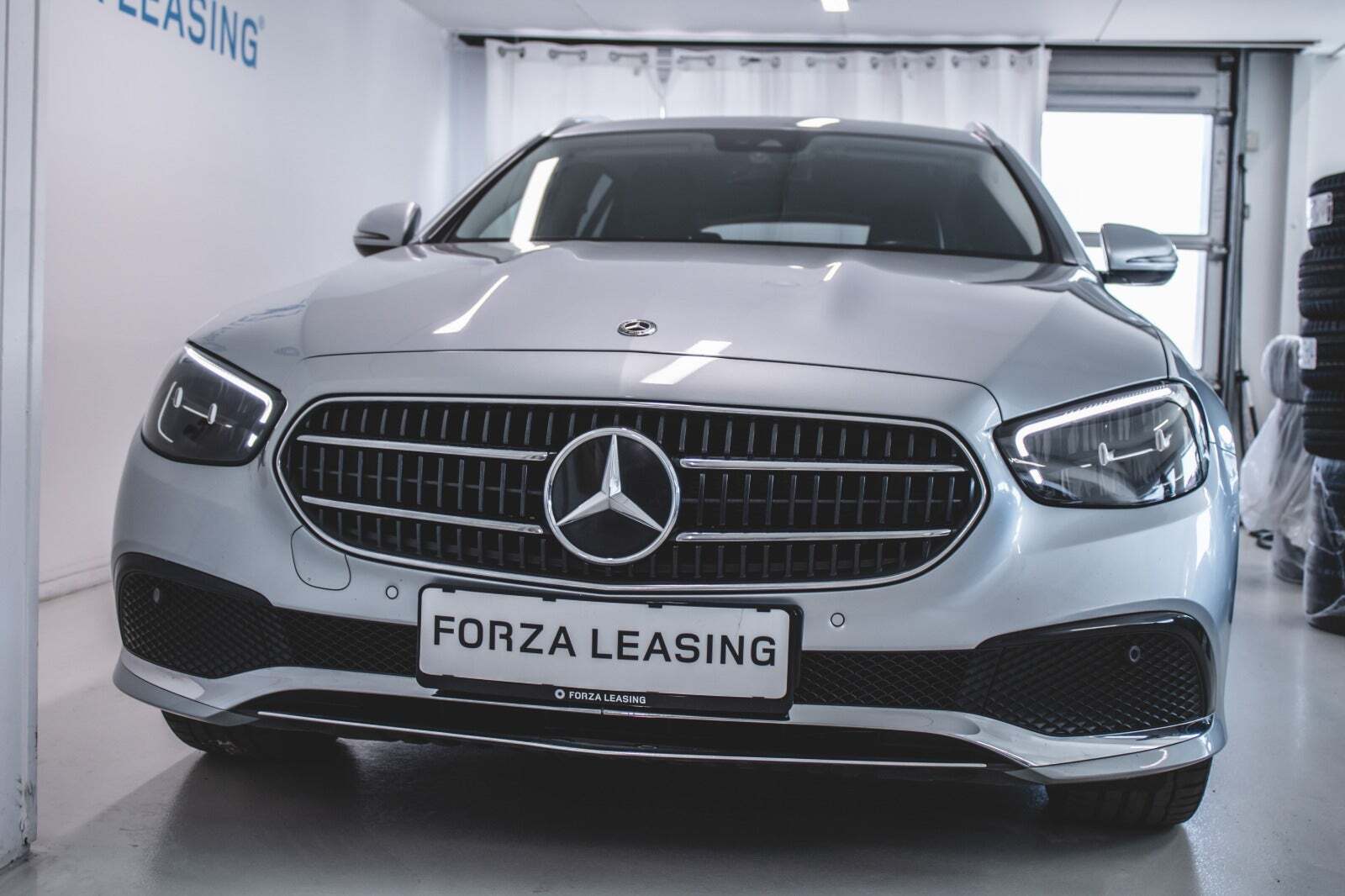 Mercedes E300 de 2,0 Avantgarde stc. aut. 4Matic