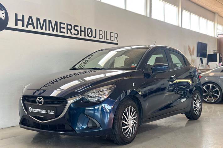 Blå Mazda 2 fra 2016