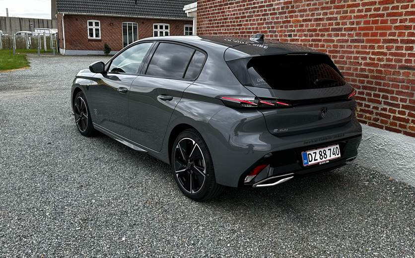 Peugeot E-308
