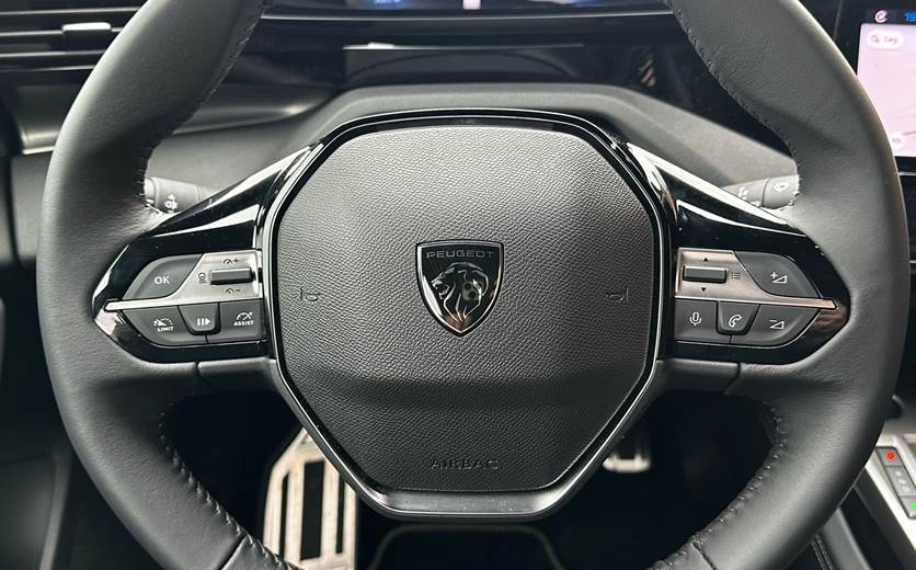 Peugeot E-308