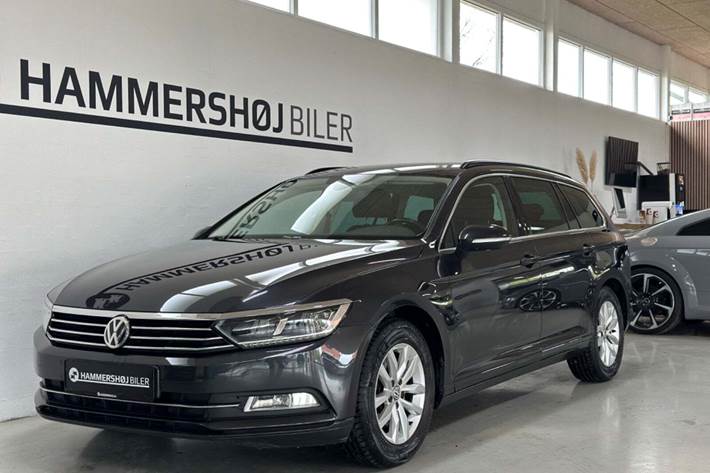 Grå VW Passat fra 2018