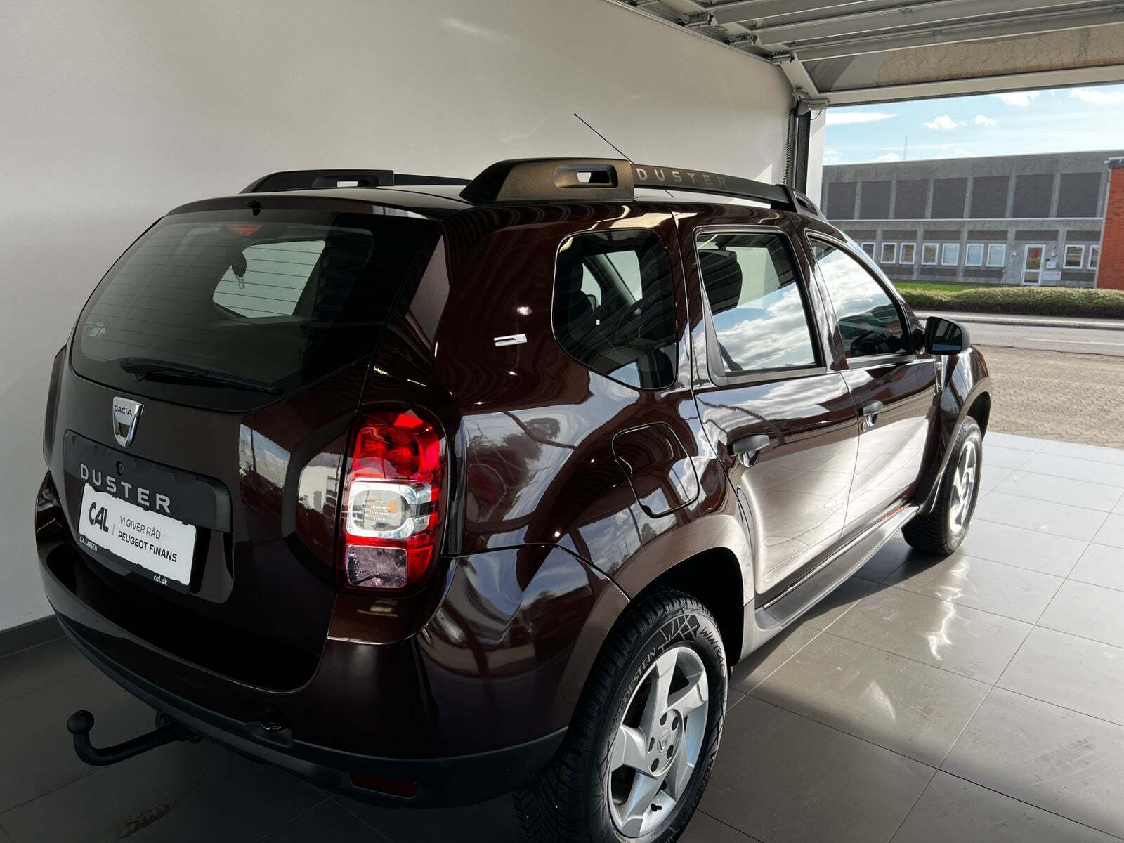 Brun Dacia Duster fra 2017