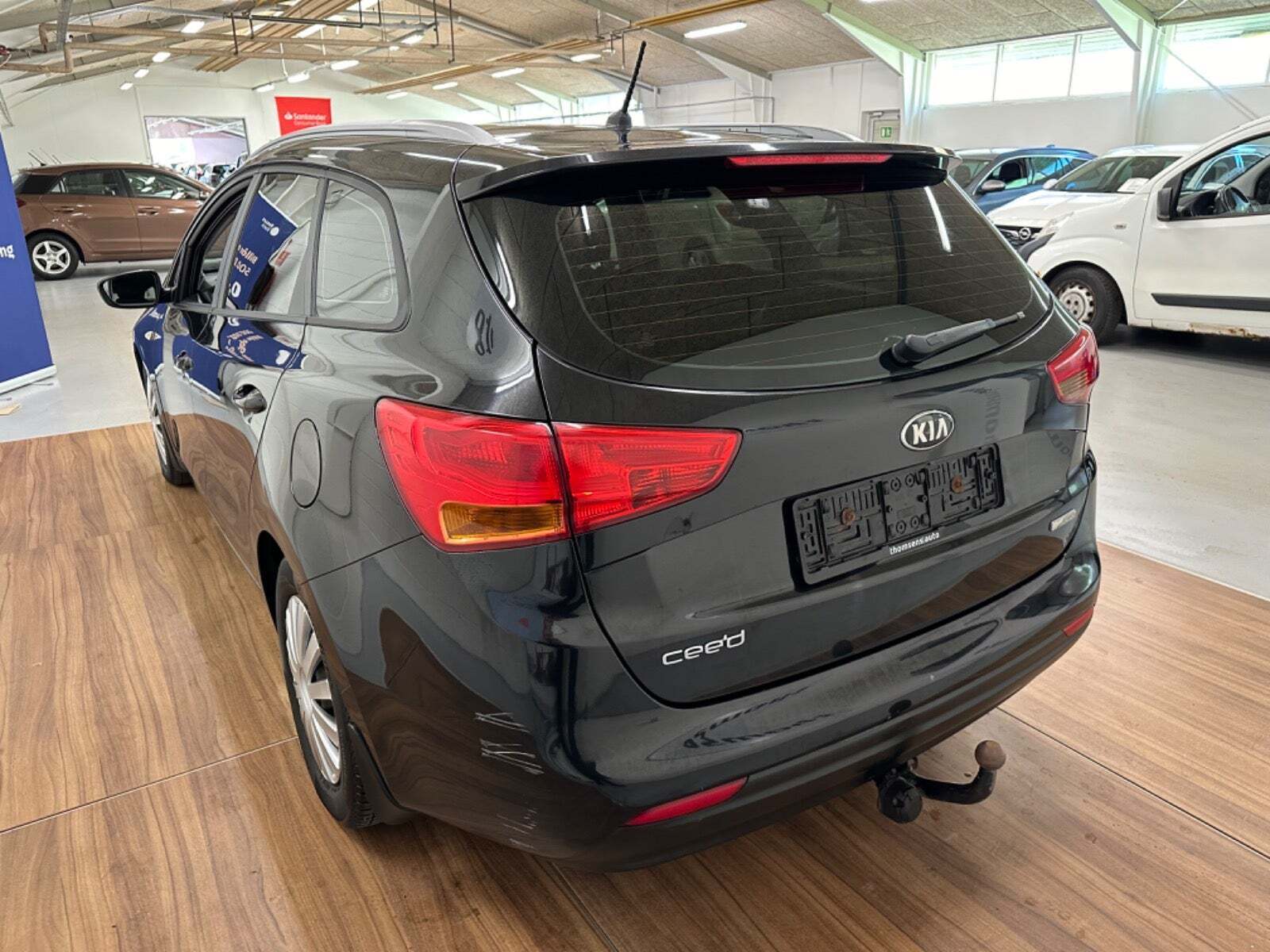 Kia cee'd_sw 1.6 CRDi Manual, 6-trins, 128ps, 2014