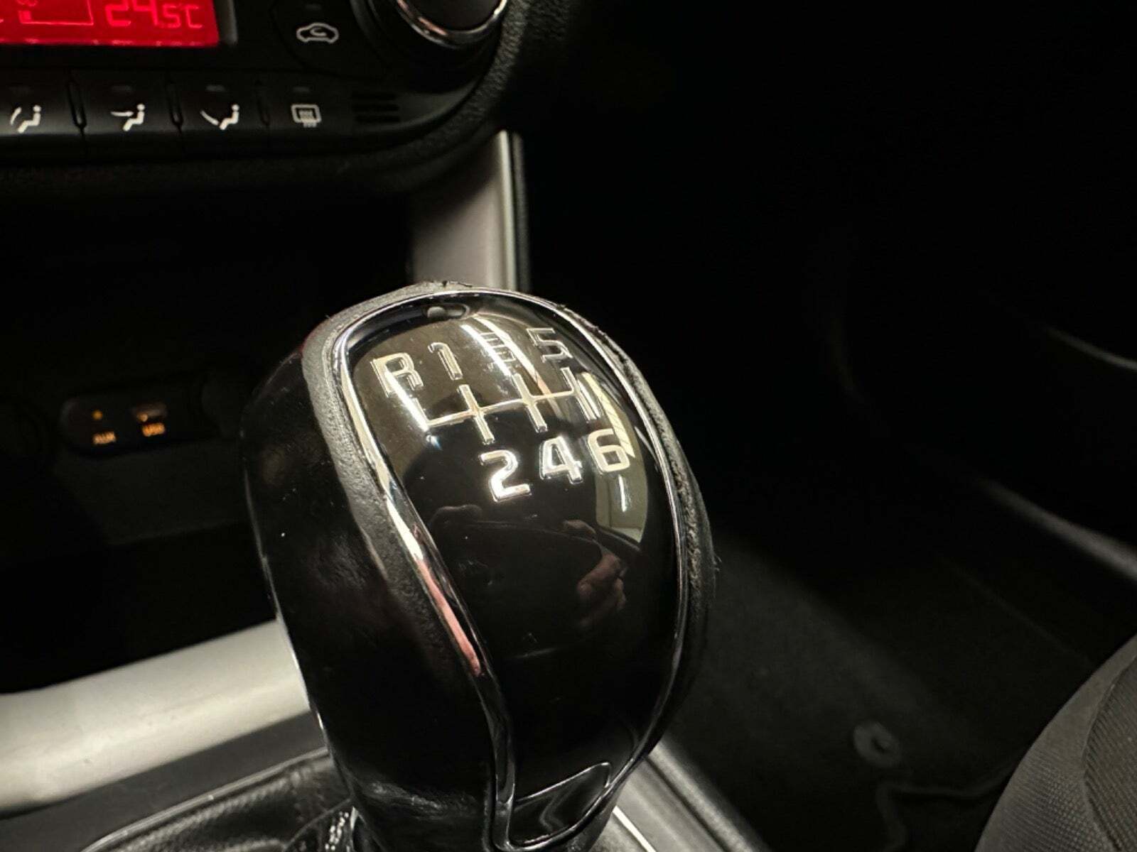 Kia cee'd_sw 1.6 CRDi Manual, 6-trins, 128ps, 2014
