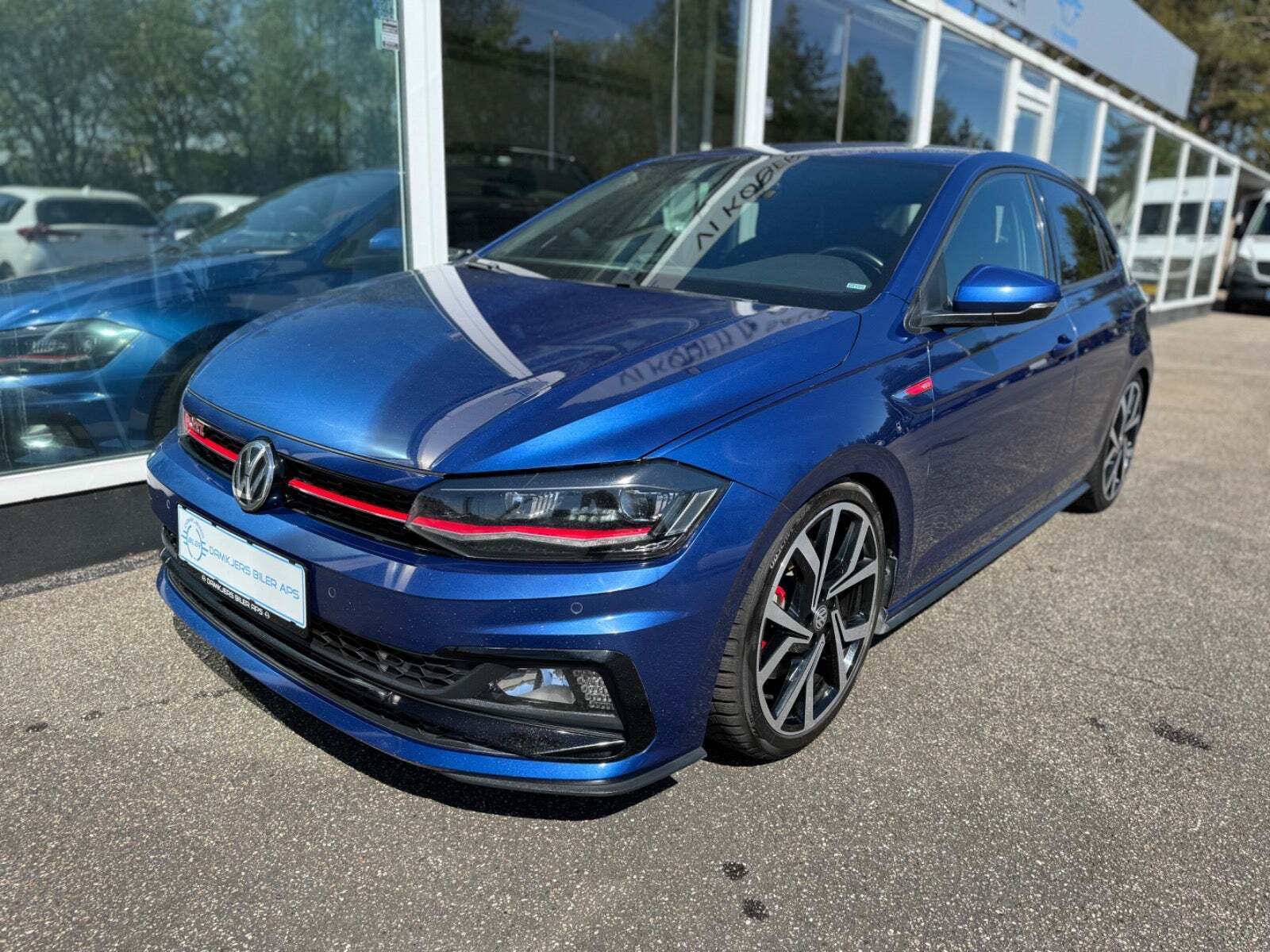 Blå VW Polo fra 2020