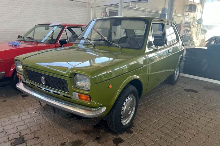 undefined Fiat 127 fra 1976 set udefra