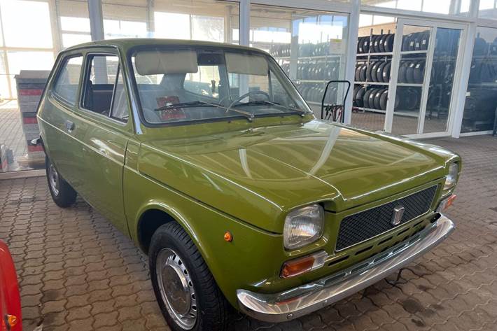 undefined Fiat 127 fra 1976 set udefra