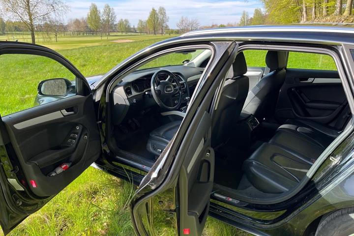Sort Audi A4 fra 2015