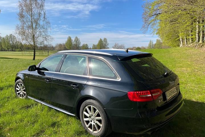 Sort Audi A4 fra 2015