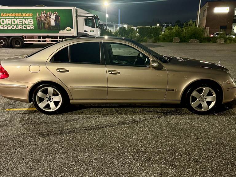 Mercedes E200 1,8