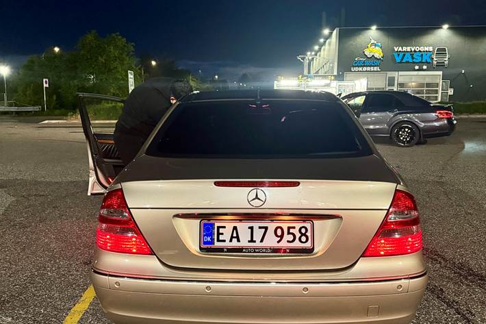 undefined Mercedes E200 fra 2003