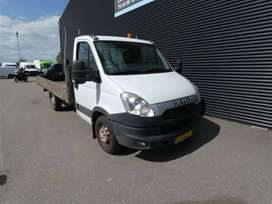 Iveco Daily 2,3 35S13, 6-g 126HK Ladv./Chas.