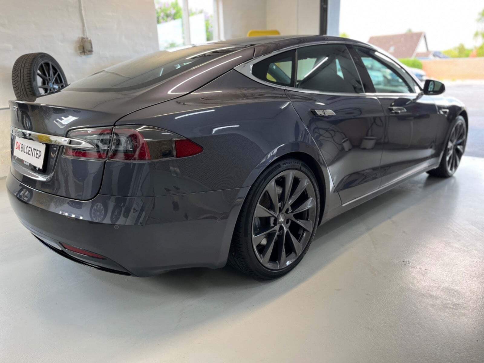 Tesla Model S