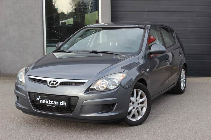 undefined Hyundai i30 fra 2009 set udefra