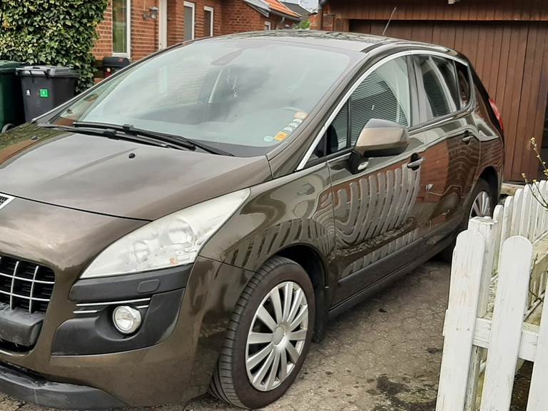 Peugeot 3008 1,6 HDI 109HK 5D SUV