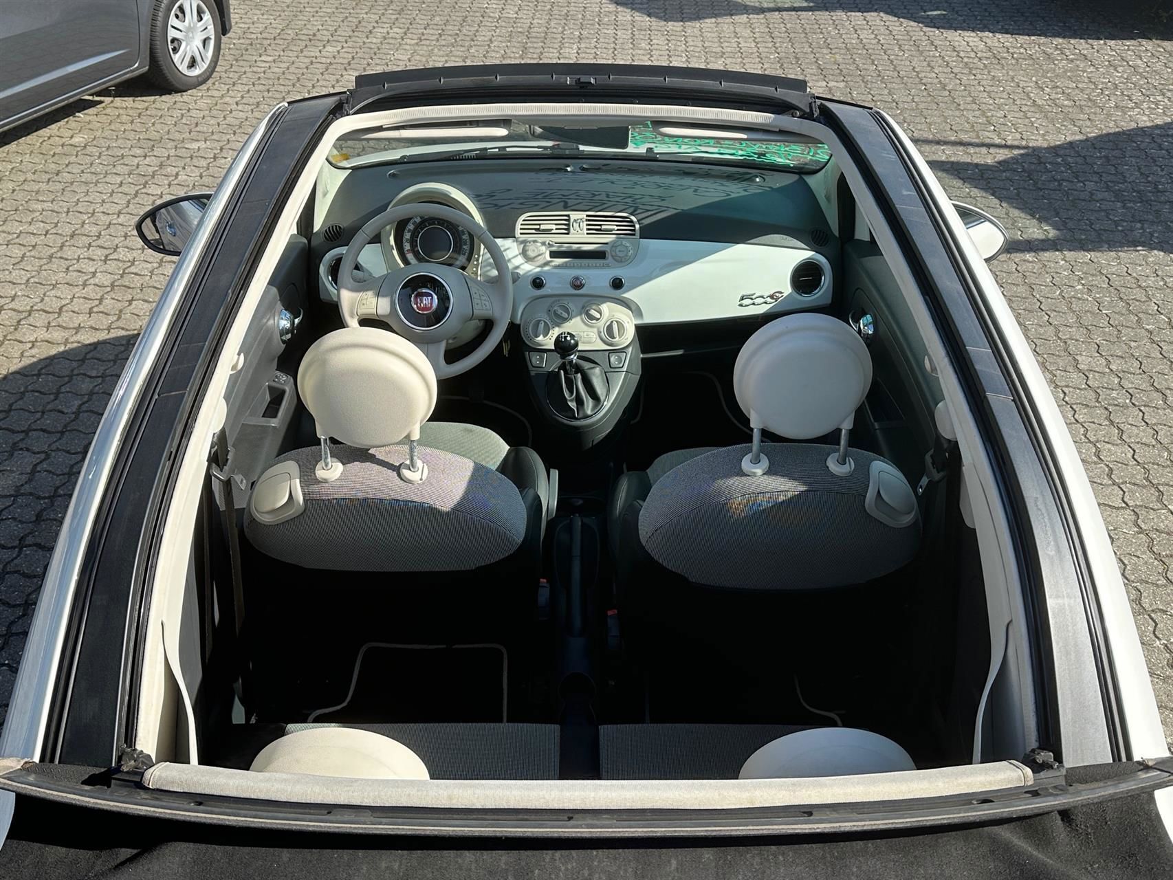 Hvid Fiat 500C fra 2011