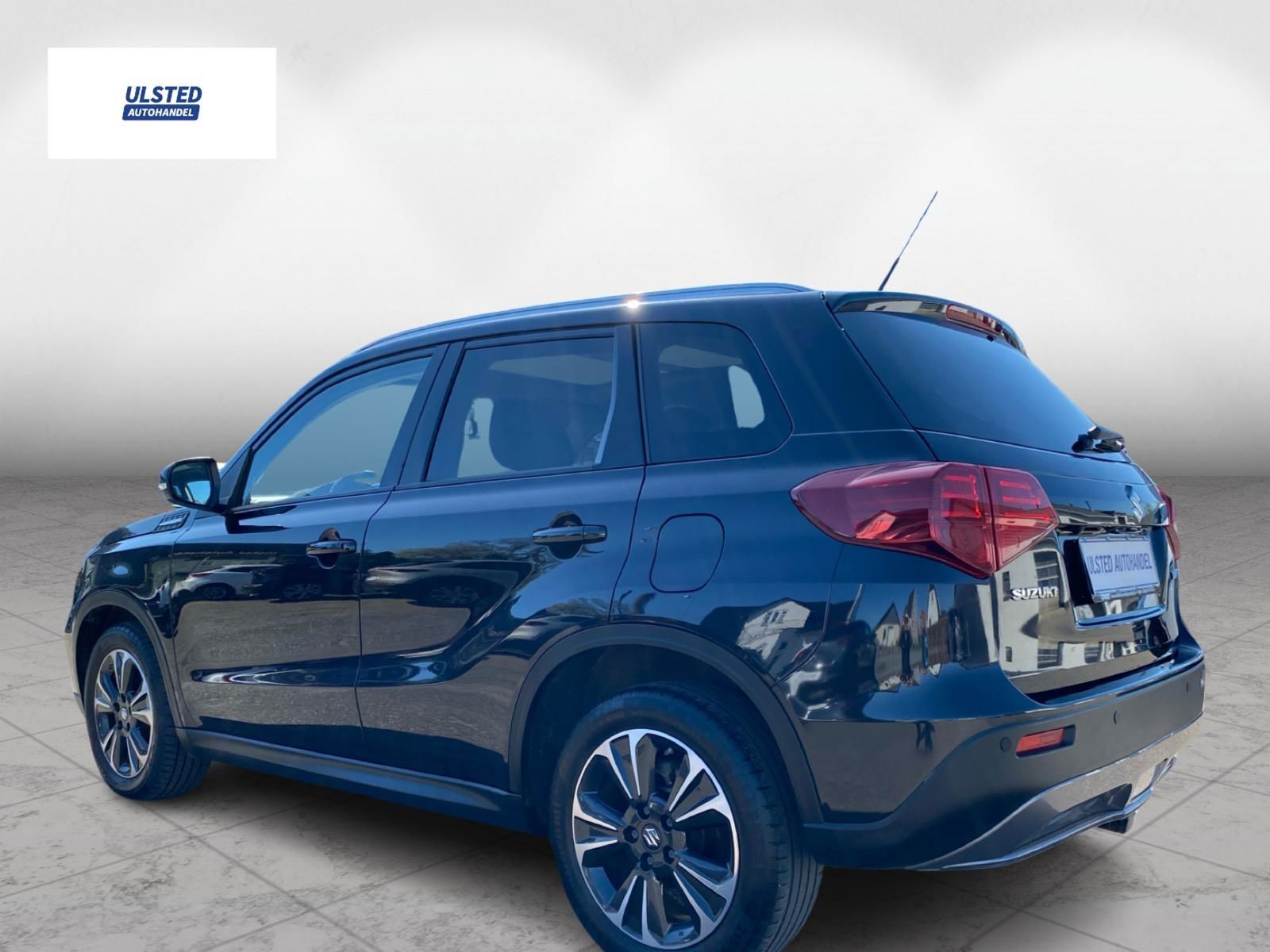 Sort Suzuki Vitara fra 2018