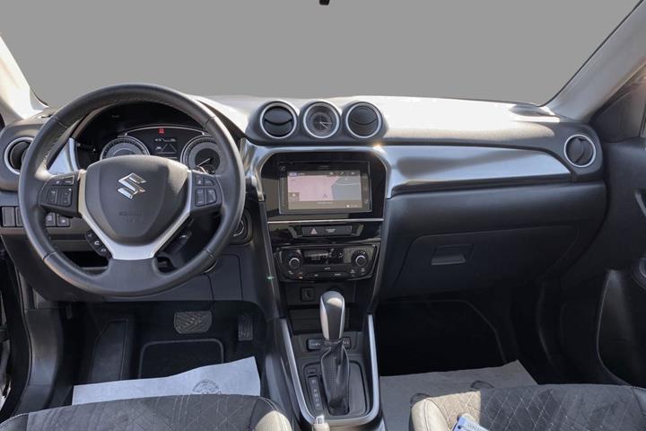 Sort Suzuki Vitara fra 2018