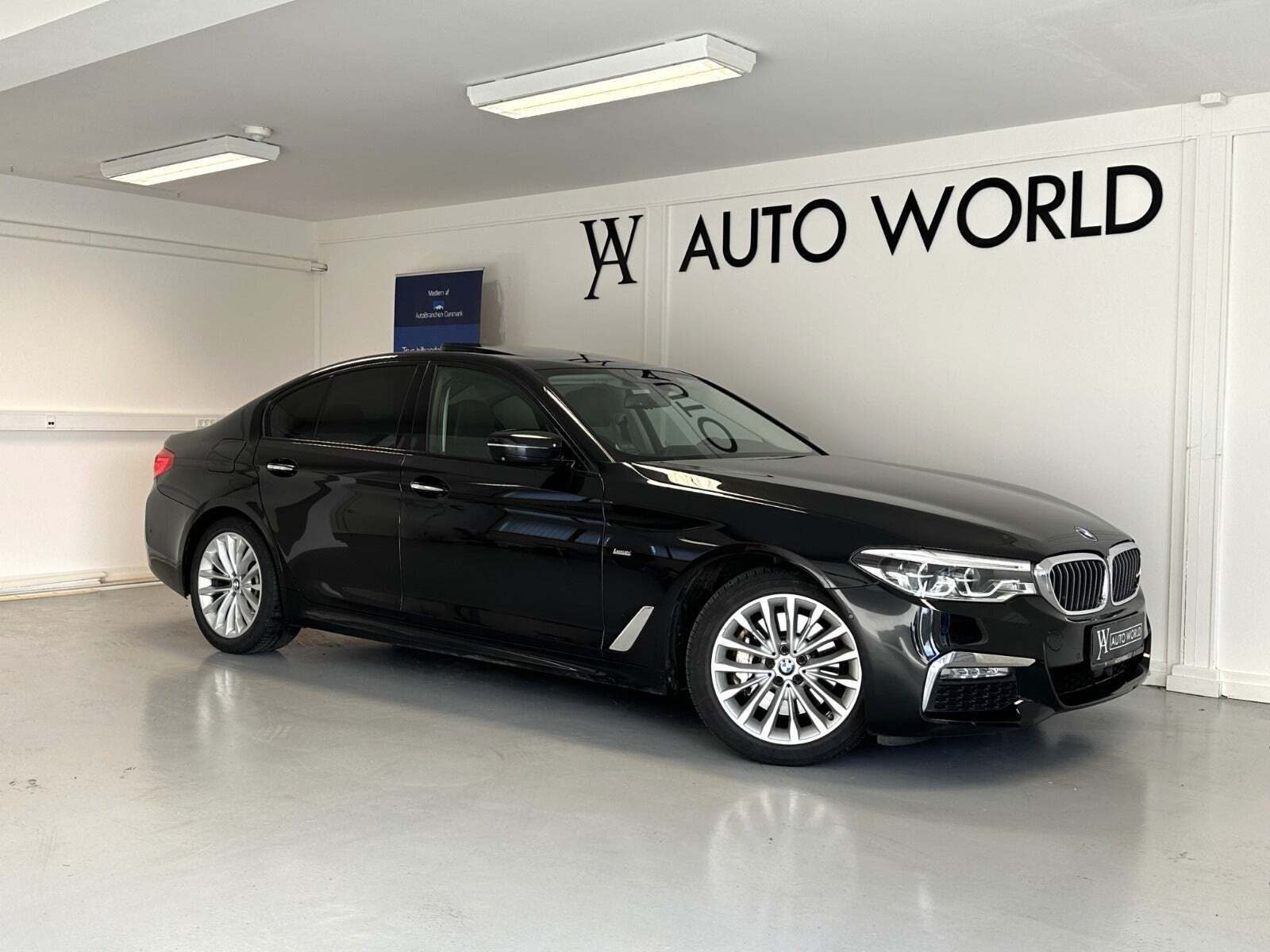 Sort BMW 530d fra 2017